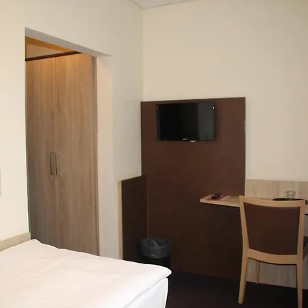 Hotel Stadt 3*