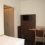 מלון Stadt 3*