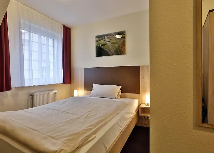 Stadt ホテル カーメン